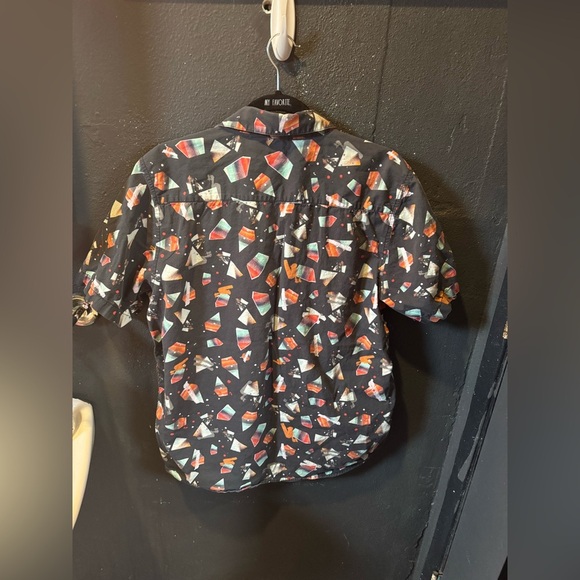 Men’s LRG Colorful Geometric Print Button Up Shirt - Picture 4 of 4